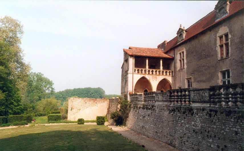 Photo Château de Cibioux à Surin - Location de gîte