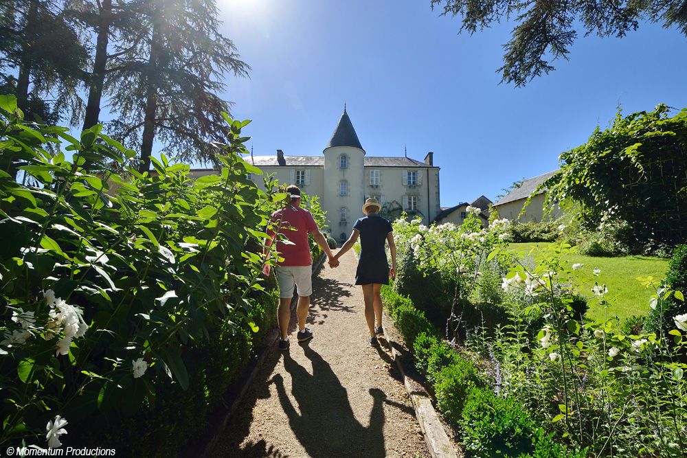 Photo Parc de la Belle à Magne - Location de gîte